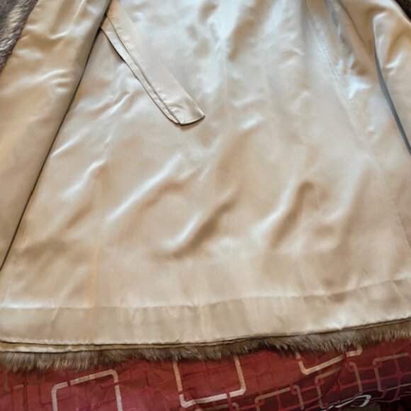 Full length Light/dark brown/black raccoon coat with gold satin lining Size S/M - Picture 4 of 16